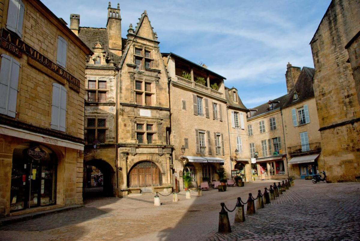 La Vieille Ferme: Superbe Complexe De 3 Gites En Pierre Avec Piscine Au Coeur Du Perigord Noir Saint-Genies Exterior foto