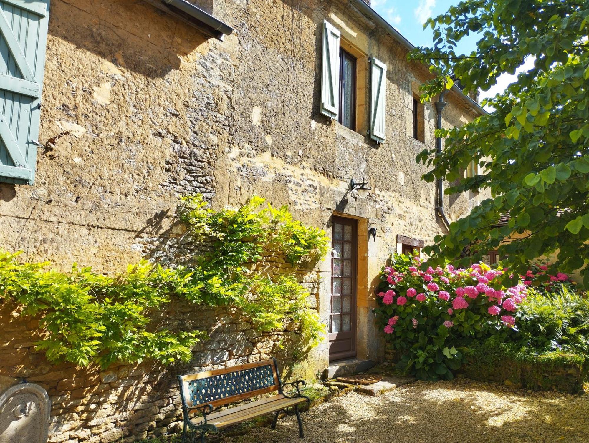 La Vieille Ferme: Superbe Complexe De 3 Gites En Pierre Avec Piscine Au Coeur Du Perigord Noir Saint-Genies Exterior foto